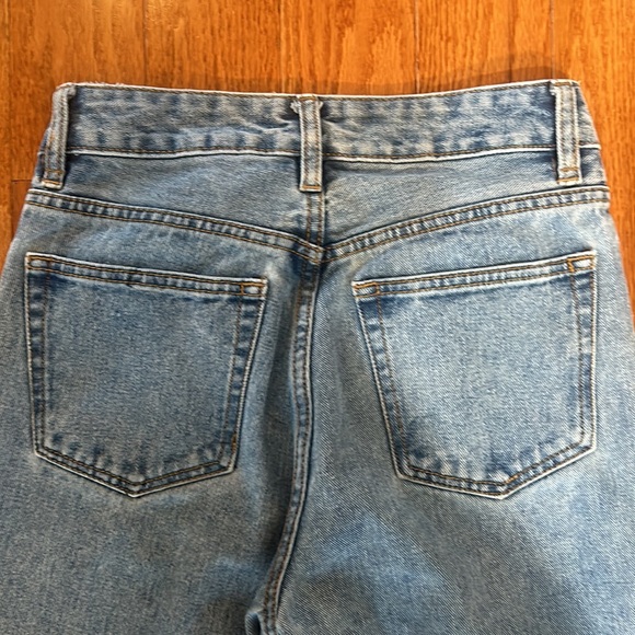 JOHN GALT FROM BRANDY MELVILLE LIGHT WASH DENIM JEANS BUTTONS CLOSURE SIZE XS - Picture 13 of 13